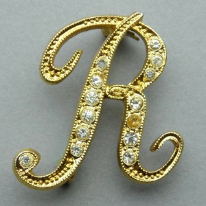 Letra R e Strass. Broche grande vintage.