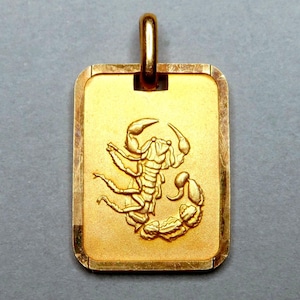 Scorpio, Zodiac. Vintage Gold Plating Pendant. Large Medal.