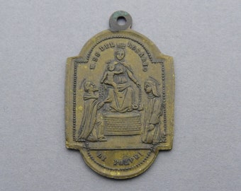 La Chiesa del Rosario in Pompei. Antique Religious Pendant.