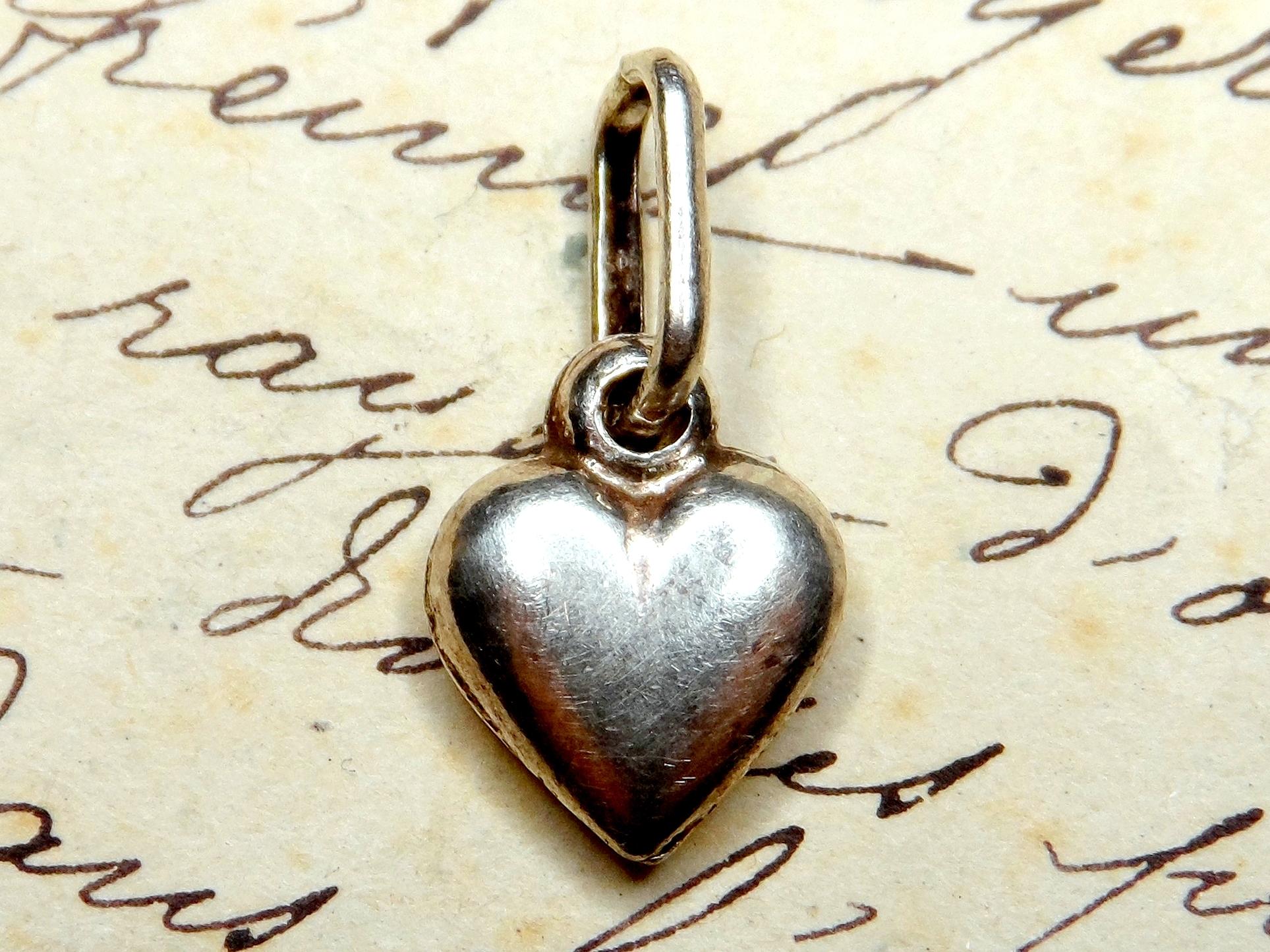 Pendentif Breloque Charm Cœur En Argent Massif XIXe – Occasion Avec Histoire
