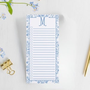 Blue and White Floral Magnetic Note Pad, Chinoiserie To Do Grocery List, Custom Monogram To Do List Note Pad, Chinoiserie Shopping List