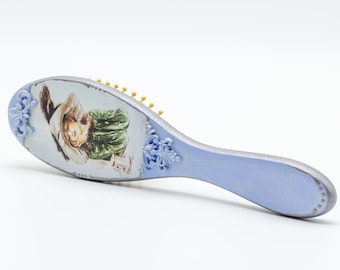 Hair brush, personalized hairbrush. Hand made blue hairbrush with lady portrait. Wooden paddle brush, decorative hair comb. Creative gift.