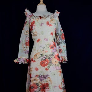 70&#39;s vintage size 14 floral chiffon maxi dress for spring