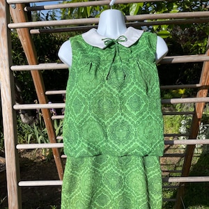Sweet vintage paisley bloused mini dress, size S