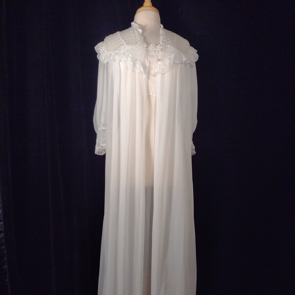 Vintage white nylon peignoir set