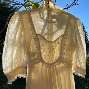 Stunning 70's vintage Gunne Sax style dress by Jodi T image 5
