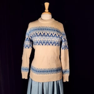 Iceland vintage lamb&#39;s wool sweater