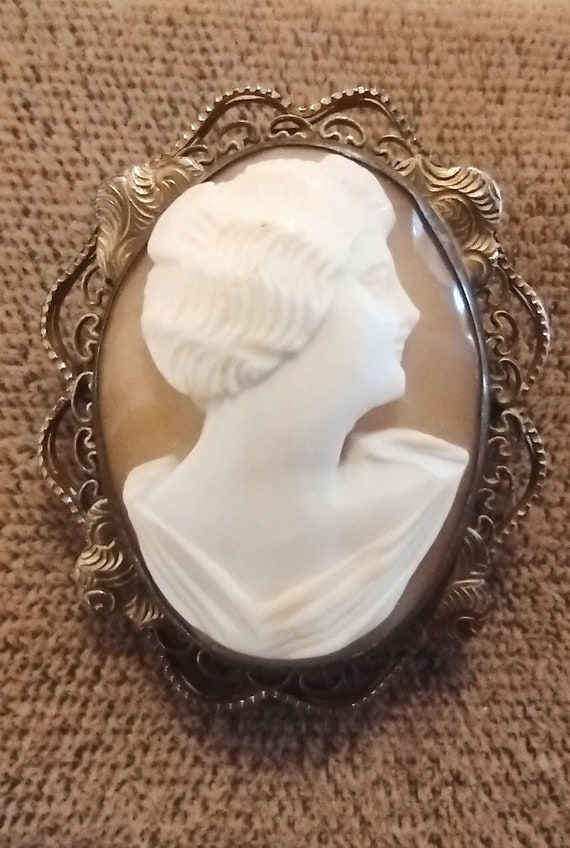 Antique victorian pink shell sterling cameo pin/ p