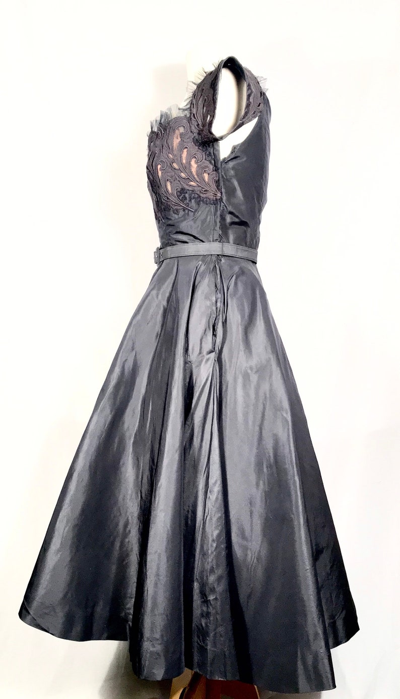 Stunning 50s vintage party dress image 5