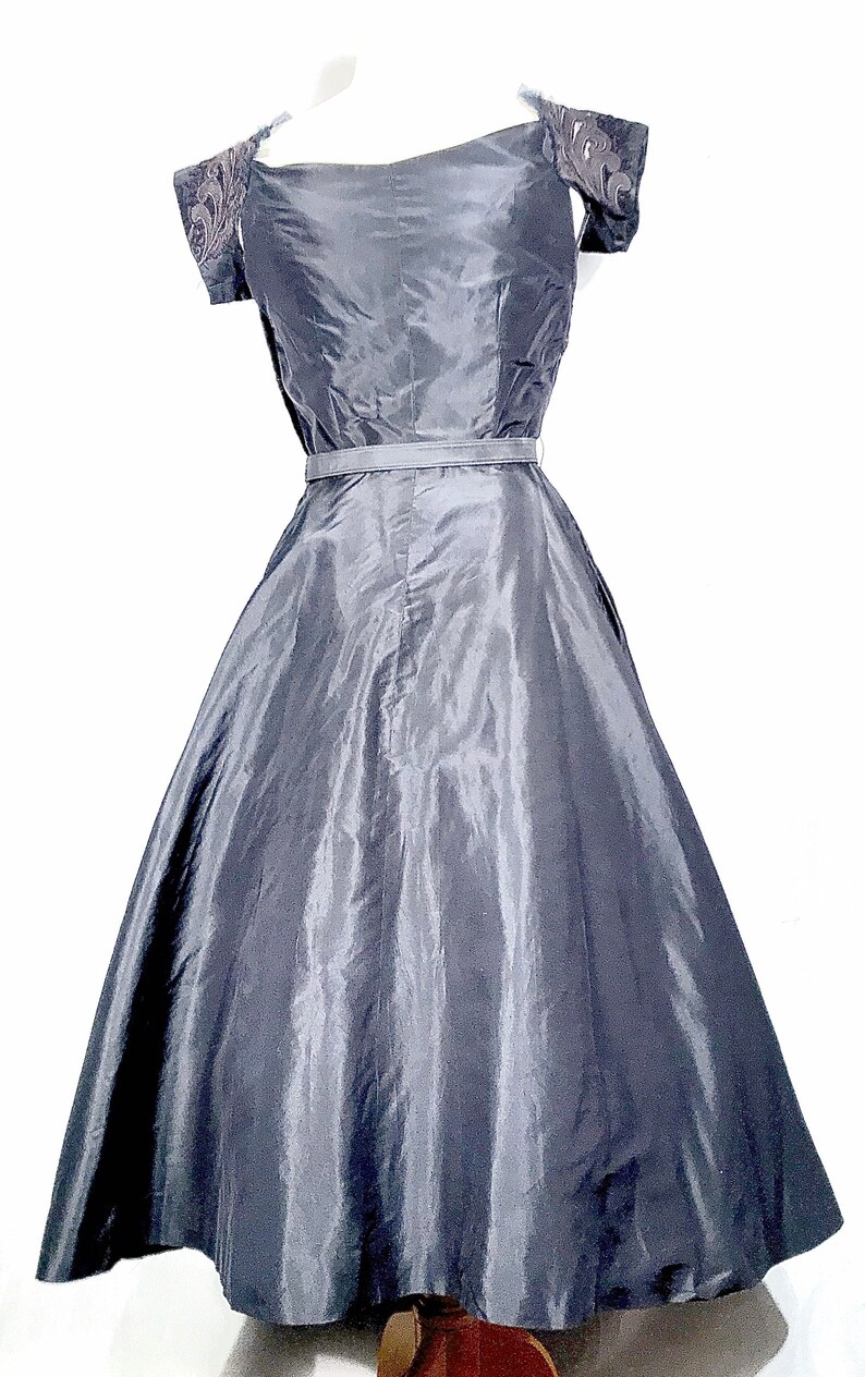 Stunning 50s vintage party dress image 4