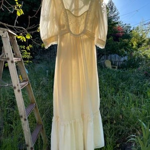 Stunning 70's vintage Gunne Sax style dress by Jodi T image 3