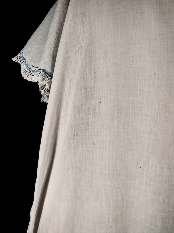 Antique white cotton embrodered nightgown - image 6