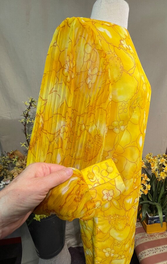 Sunny yellow vintage 1970's party dress - image 4