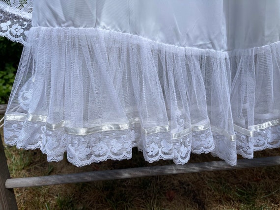 Vintage 70’s Gunne Sax lace wedding gown - image 6