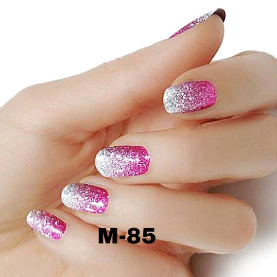 Băng móng tay dán từ sơn móng ombre glitter màu hồng - Etsy - Dành cho những ai yêu thích điều đơn giản và tiện lợi, băng móng tay dán từ sơn móng ombre glitter màu hồng trên Etsy đang chờ đợi bạn. Chỉ cần dán lên đầu móng và tận hưởng vẻ đẹp rực rỡ của các gam màu ombre glitter.