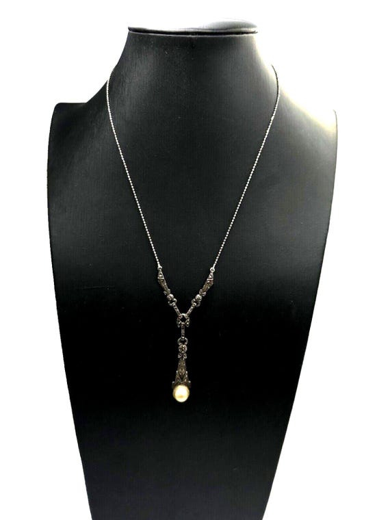 Collana con pendente vintage anni '70 italiano in argento brunito 925 con perla sintetica e marcasiti