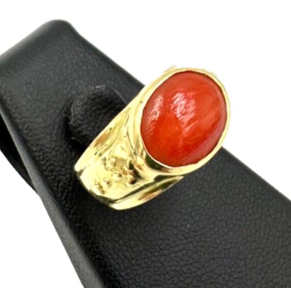 Bague Vintage En Corail Méditerranéen Et Or 18 Carats - Italie Années 60, Taille ITA 15 (USA 7)