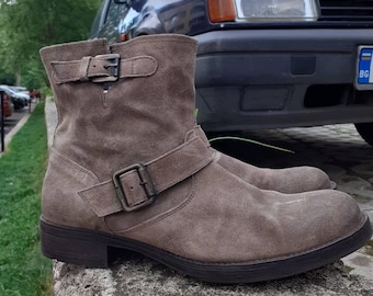 Man&#39;s Gray suede ankle boots, buckles, zipper, 41eu