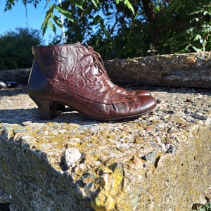 Brown Ankle Boots, Lace Up and Inner Zip, Eduardian Midheel, 5UK zize