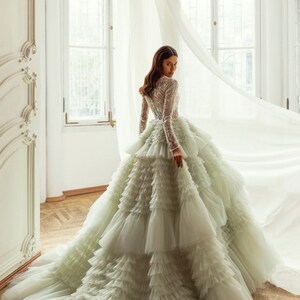 Wunderschönes und einzigartiges Olivfarbenes Hochzeitskleid / | Etsy