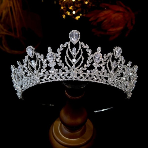 Vintage Style Swarovski Crystal Wedding Tiara Headband Crown Bridal Headwear Retro Style European Wedding Hair Accessories Jewelry Headpiece
