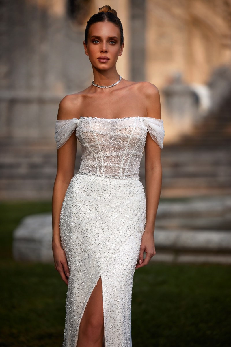 Necklace for off sales shoulder wedding gown