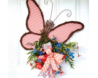 Couronne florale de vigne papillon d'été, accroche-porte papillon, décoration murale d'été, décoration de chambre de fille ou de chambre d'enfant, cadeau de fête des mères