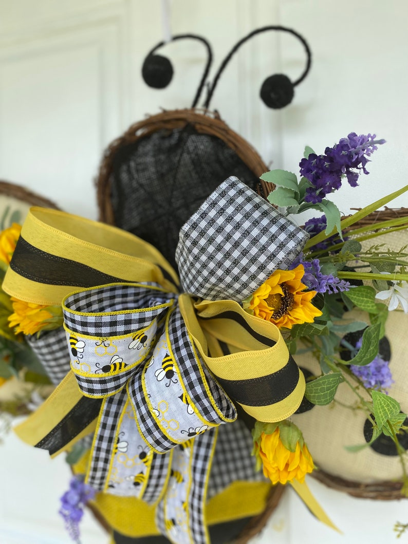 Bee and Sunflower Wreath for Front Door, Bee Welcome Wreath, Summer Bee Door Hanger, Sunflower Porch Decor, Rustic Burlap Wreath image 3