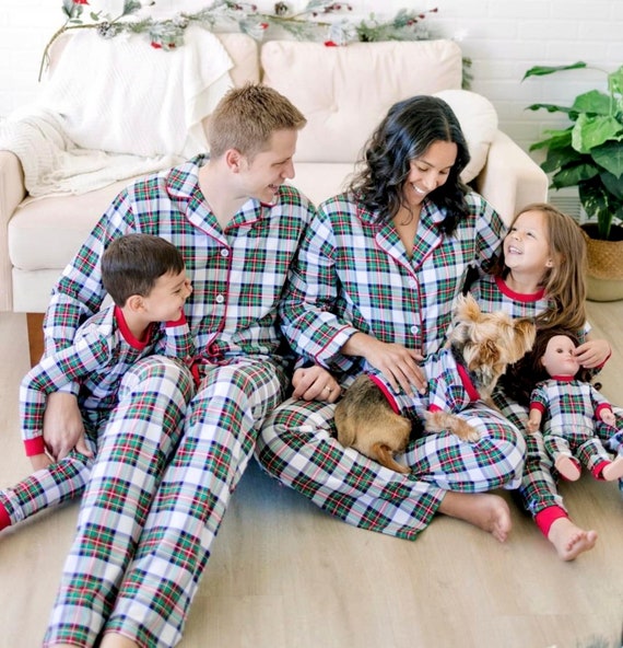 Family Christmas Pajamas / Personalized Family Christmas Pajamas / Matching  Christmas Pajamas / Tartan Plaid Christmas Pjs 