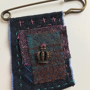 Designer Brooch ,Cute Brooch Fabric,Textile art brooch, Wearable art, Handmade pin, Boho brooch, Slow stitch brooch, Abstract art pin