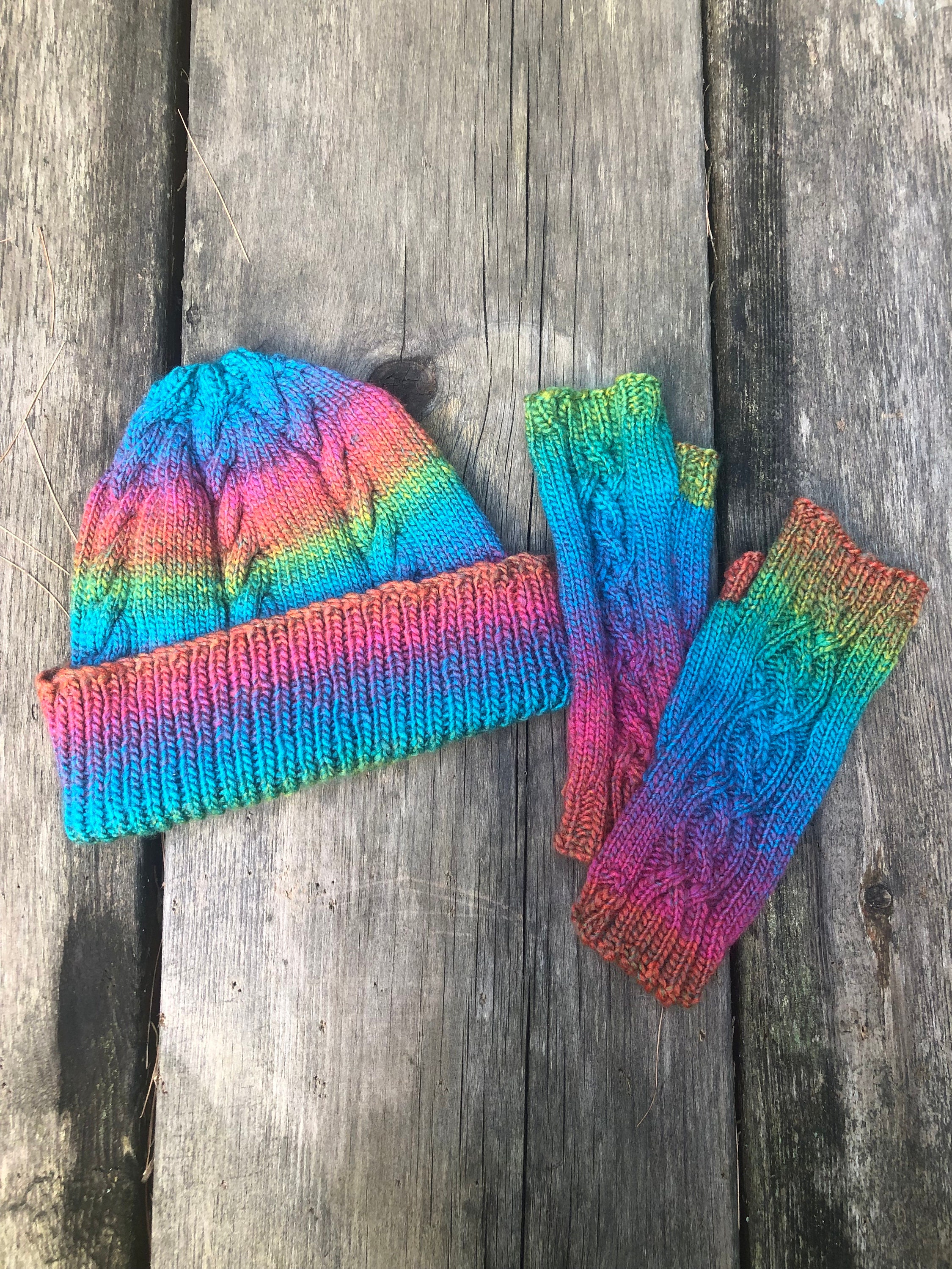 Hand Knit Cable Knit Hat and Fingerless Gloves Set: Rainbow  display picture 1