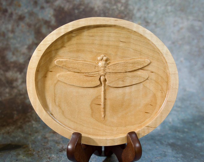 Dragonfly Wooden Plate Display Stand Home Decor Wall Art Nature Lover Gift Idea Table Accent Piece Display Shelf Decor Detailed Stunning