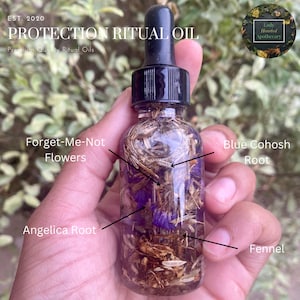Protection Ritual Oil w/Angelica Root / Spell Oil / Manifestation Oil / Witchcraft / Intention Oil / Hoodoo / Conjure Oil