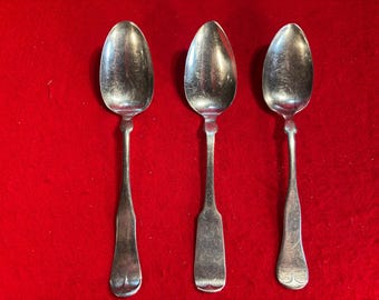 Antique Collectible William A. Rogers 1847 Silverplated 8-1/4" Fiddle Tipped Tablespoons Set of 3