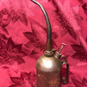 Vintage Long Spout Oil Can Made By Eagle 1940&#39;s