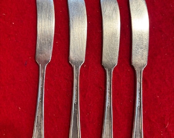 Vintage Art Deco Design 1930s Court Silver Plate Butter Spreader Knives - Set of 4