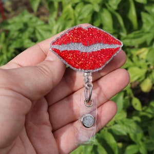 Lips / Kiss Badge reel