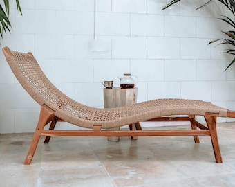 Transat en bois de teck - design moderne, siège de bronzage, siège extérieur, chaise boho, chaise longue, chaise au bord de la piscine, meubles en rotin.