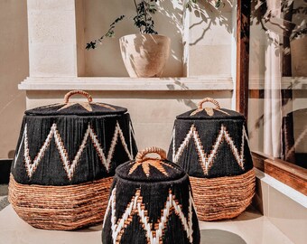 Woven vase basket with lid, round ira rattan basket, laundry basket, wicker home decor, bathroom accessories, small storage basket