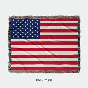 Vintage American National Flag Woven Blanket - Rustic USA Patriotic Throw for Home Decor, Sofa, Wall Hanging & Independence Day Gift