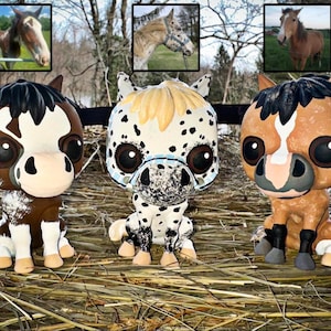 custom horse figurine, cartoon horse art, equine art, pet memorial, gifts for horse riders, equestrians, horse painting, horse lovers, art