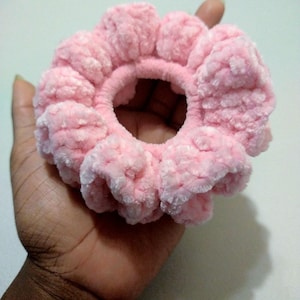 Pink Scrunchie, Crochet Scrunchie Cute hair ties, hair accessories, kawaii accessories, jfashion