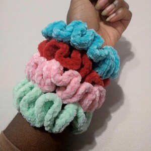 Pink Scrunchie, Mint Scrunchie, Red Scrunchie, Blue Scrunchie, Crochet Scrunchie, Cute hair ties, hair accessories, kawaii accessories, gift