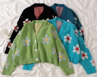 button front daisy floral pattern cardigan