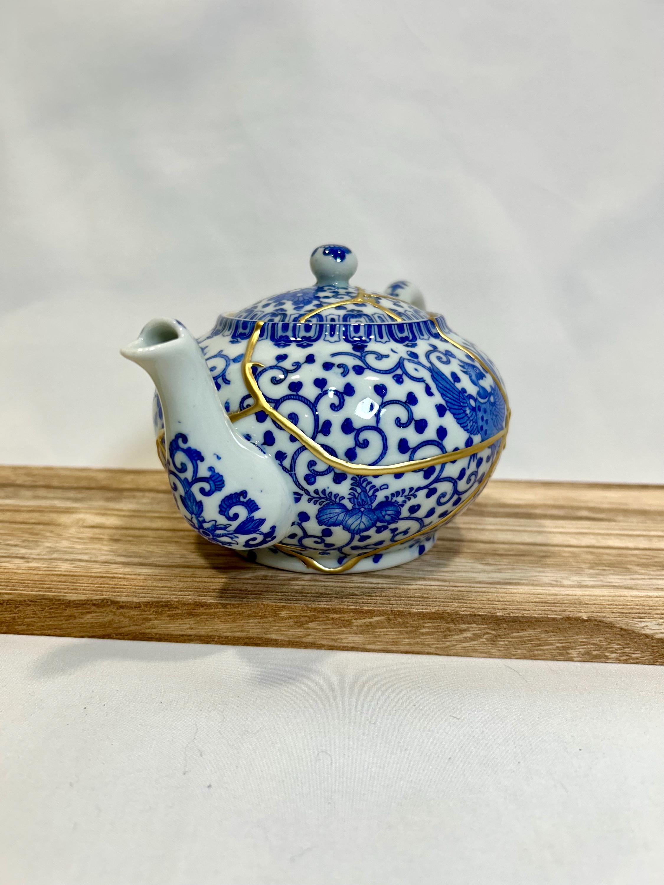 Kintsugi Teapot | Vintage Blue & White Chinoiserie Ceramic | Gold