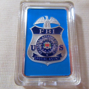 U S Federal Bureau of Investigation - FBI  &quot;Special Agent&quot;  Challenge coin (BAR)