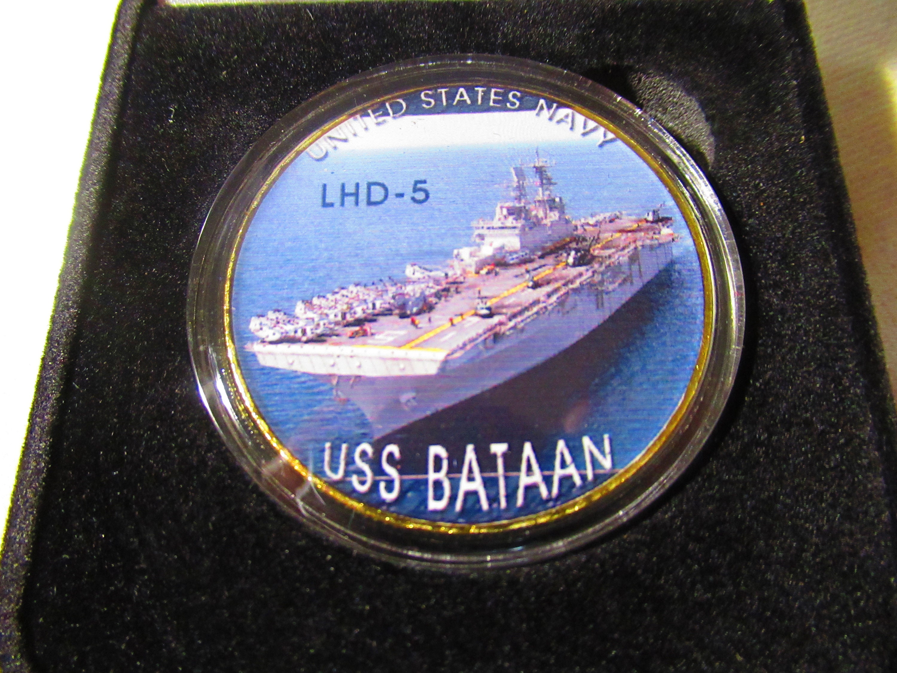 USS Boxer LHD-4 艦載機満載のアメリカ海軍強襲揚陸艦が佐世保
