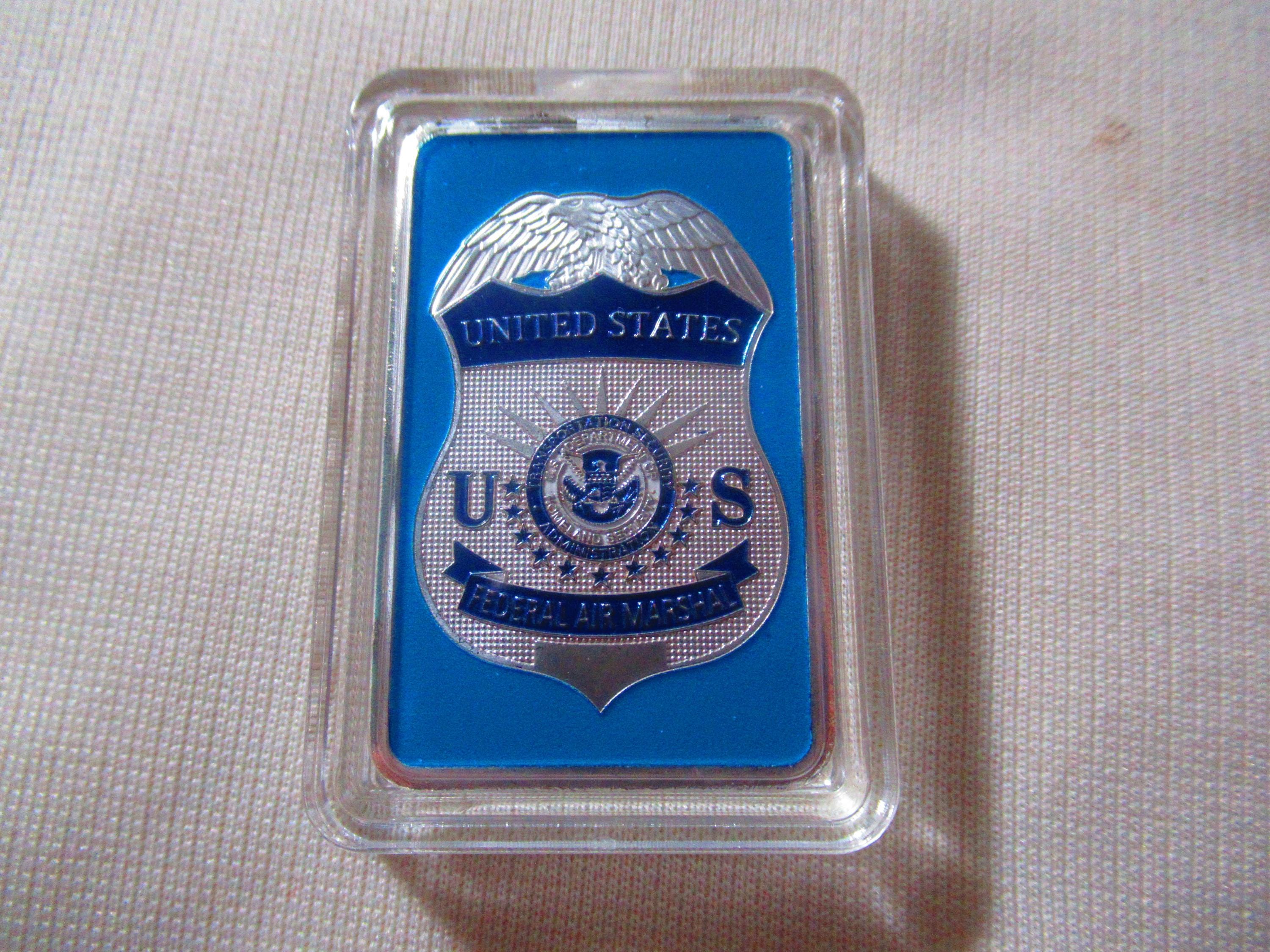 U S Federal Air Marshal  "Special Agent"  challenge coin (BAR)