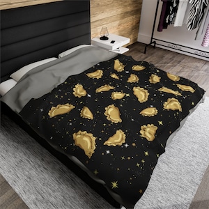 Pierogi and Stars Black Velveteen Plush Blanket Baby Pet throw