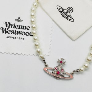 Vivienne westwood pink pearl hotsell necklace
